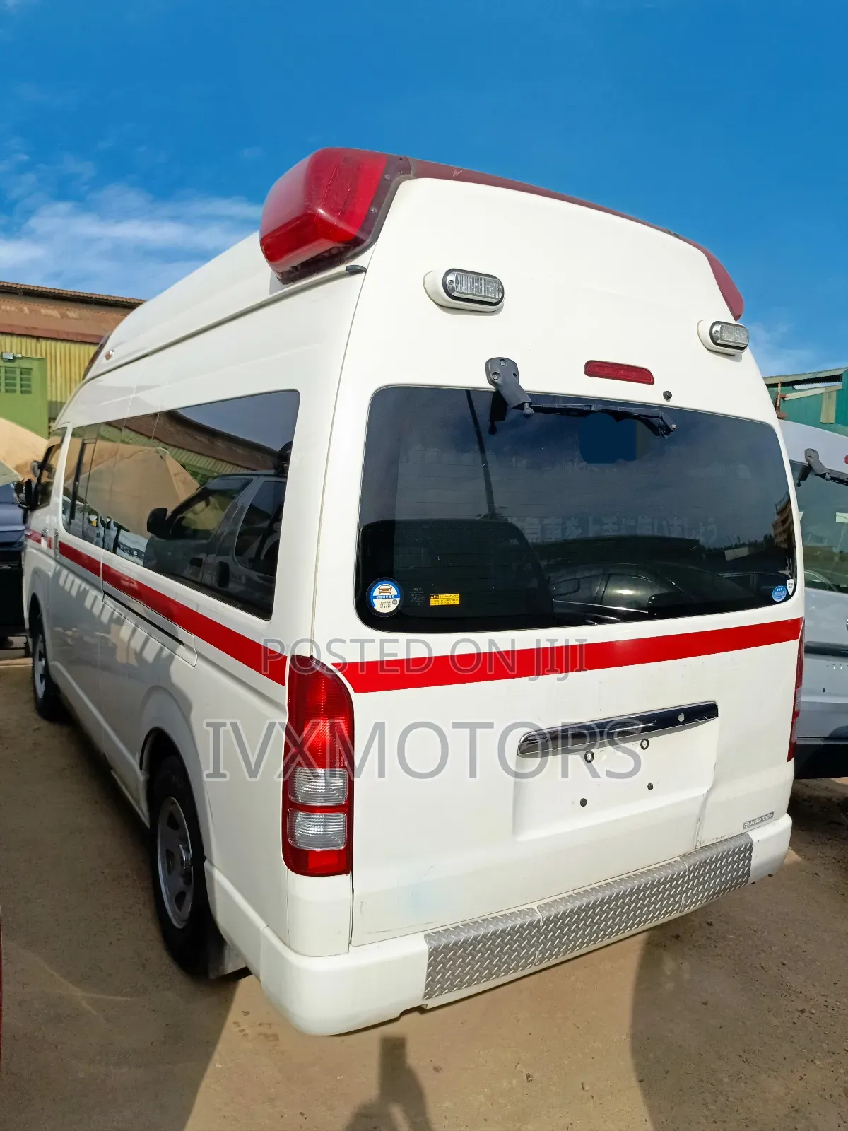 Toyota HiAce 2012 White