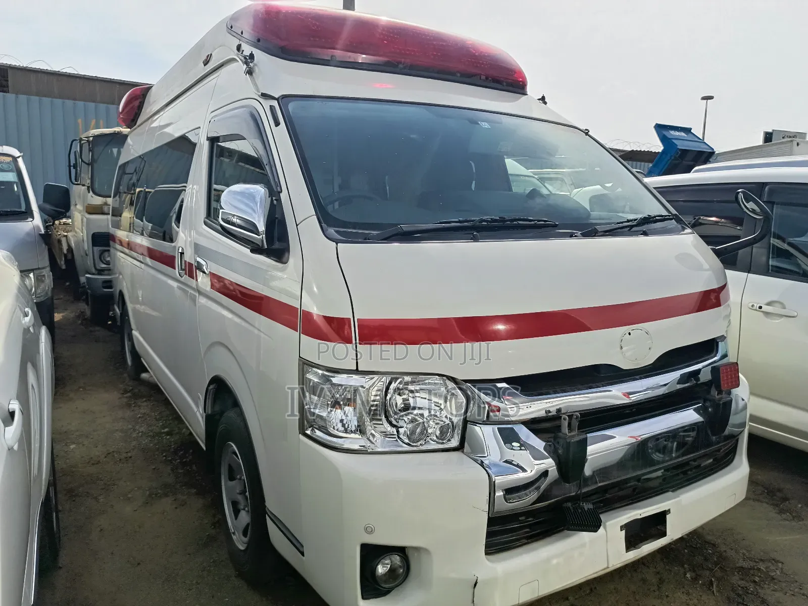 Toyota HiAce 2012 White