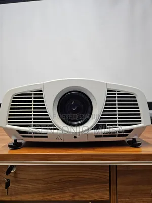 Mitsubishi XD3500U DLP Projector - 5000 Ansi Lumens,1024x768