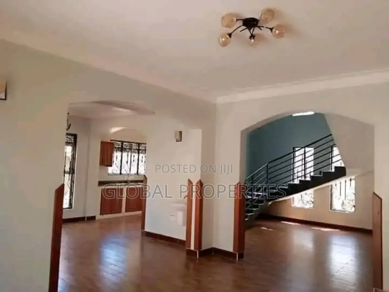 6bdrm Mansion in Najjera, Central Division for sale
