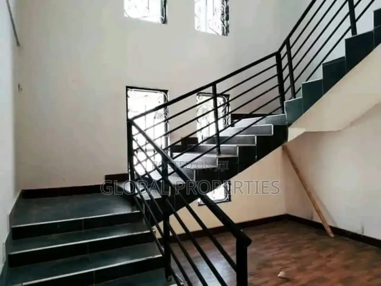 6bdrm Mansion in Najjera, Central Division for sale