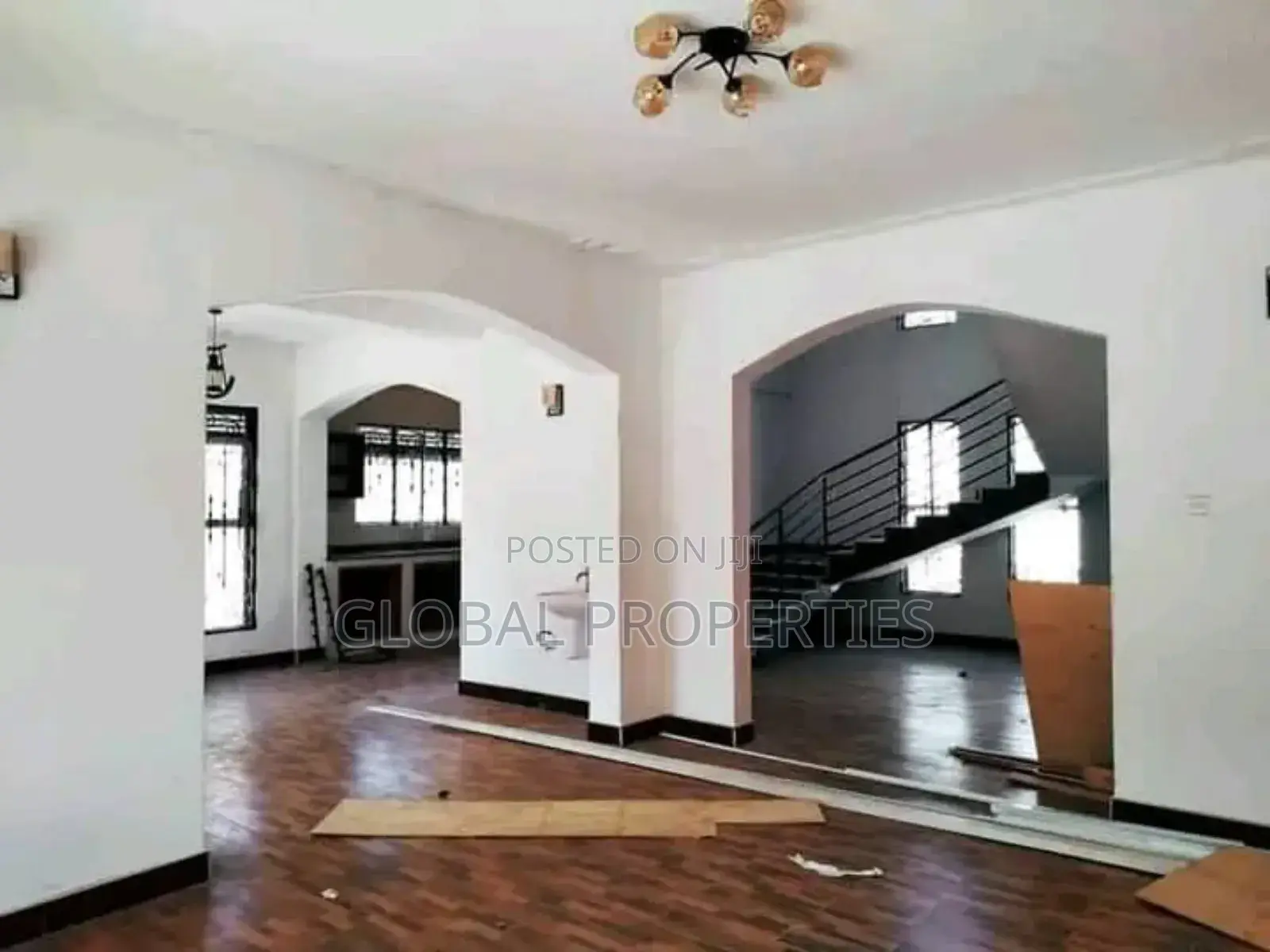 6bdrm Mansion in Najjera, Central Division for sale