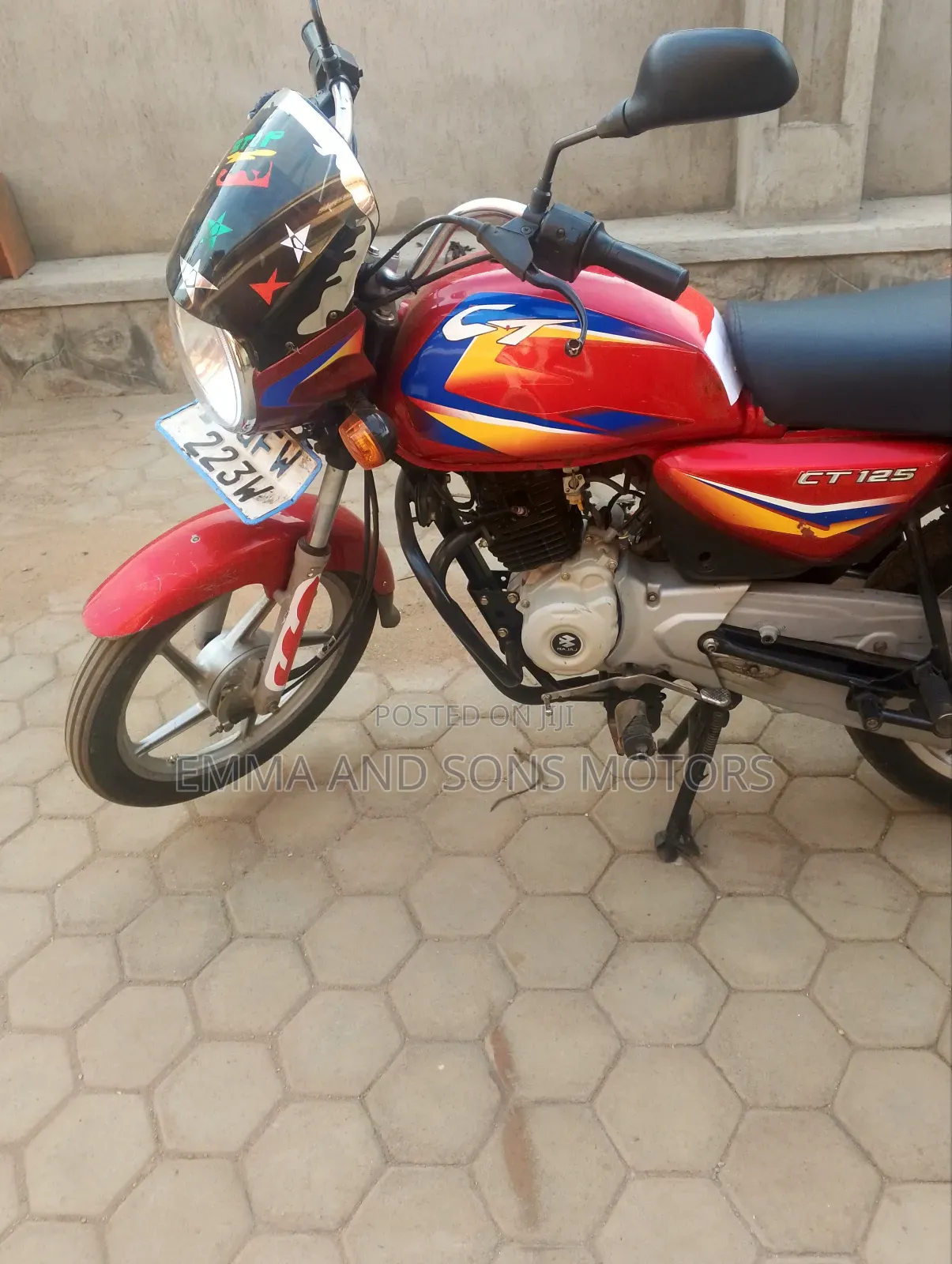 Bajaj Boxer 125 2023 Red