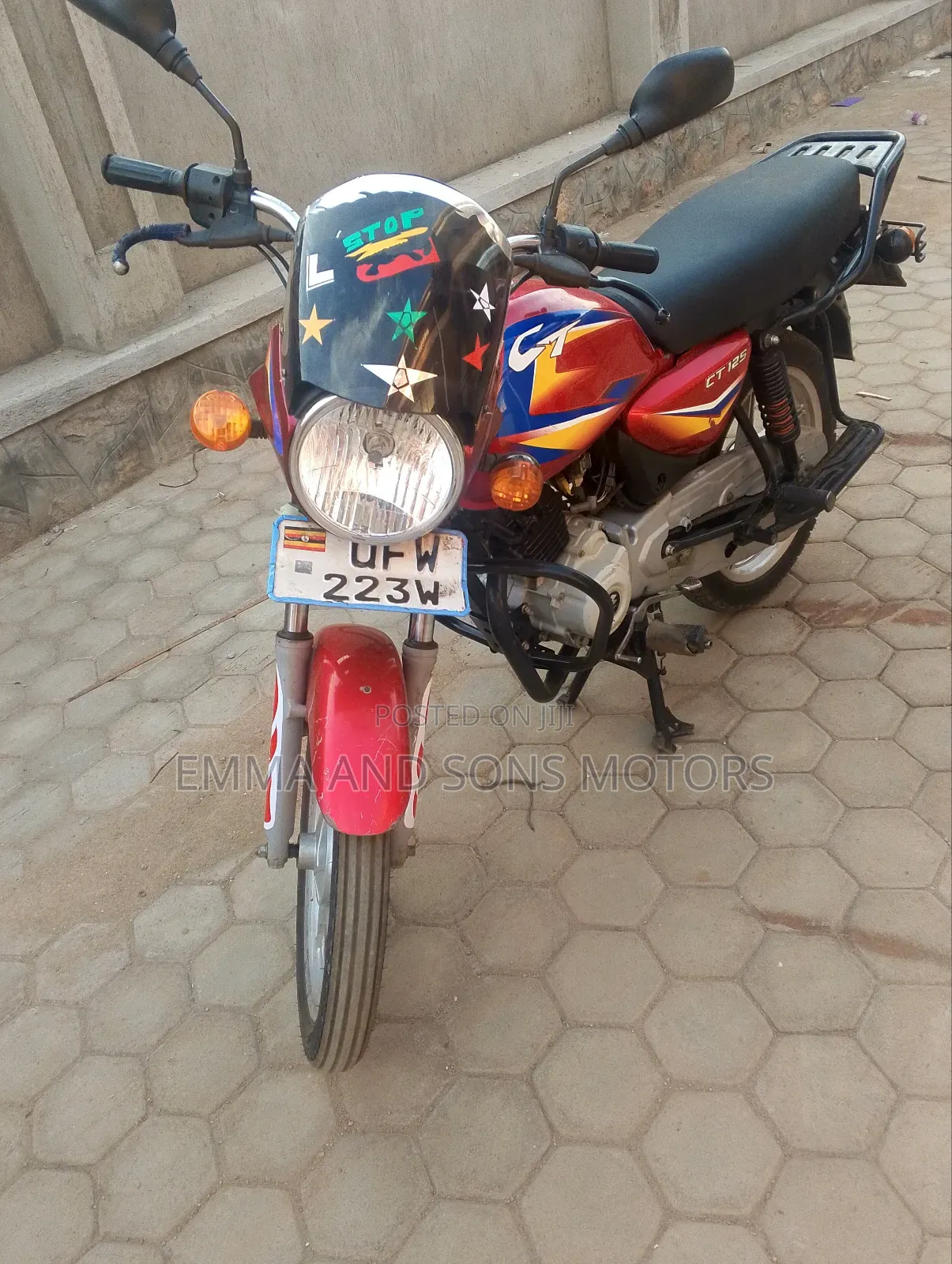 Bajaj Boxer 125 2023 Red