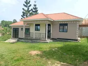 1bdrm Bungalow in Bajjo Estate, Central Division for sale