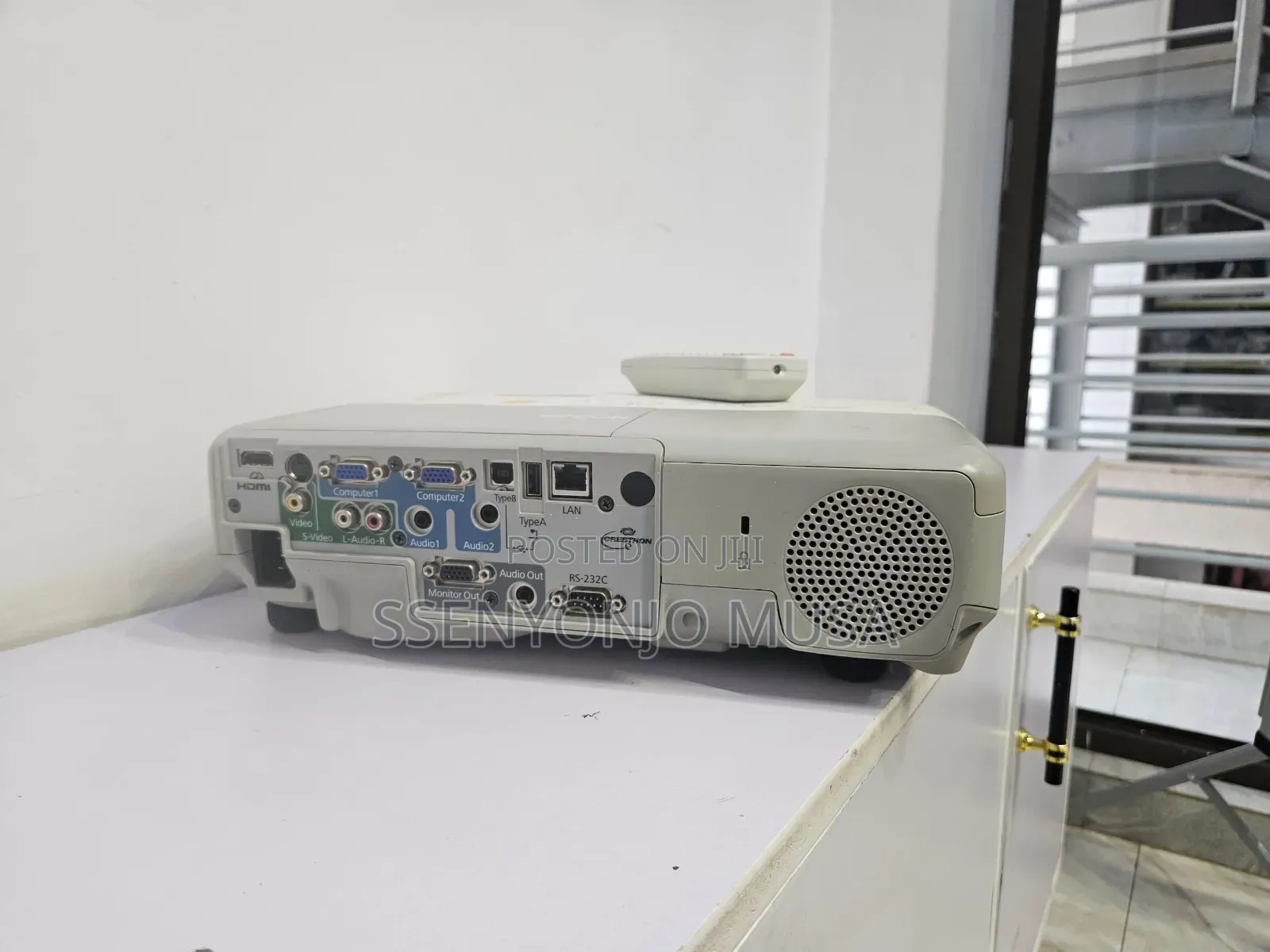 Epson Powerlite 95 Projector-3lcd-xga-2600 Lumens-v11h383020