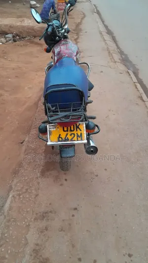 Bajaj Boxer 100 2016 Red