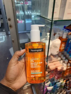 Photo - Clear Defend 2% Salicylic Acid Face Wash