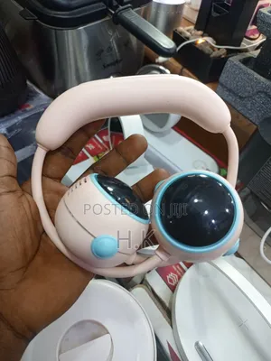 Portable, Wearable Neck Fan.
