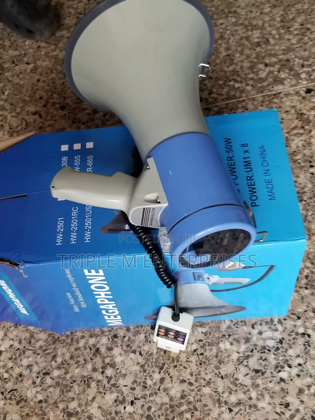 Megaphones Big