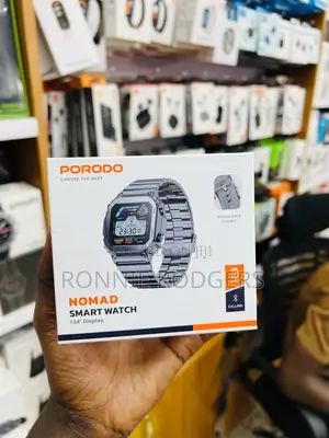 Photo - Porodo Nomad Smartwatch