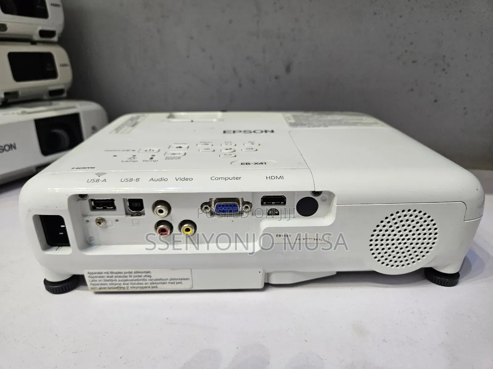 Epson EB-X41 XGA 3LCD Projector - High-Brightness V11H843040