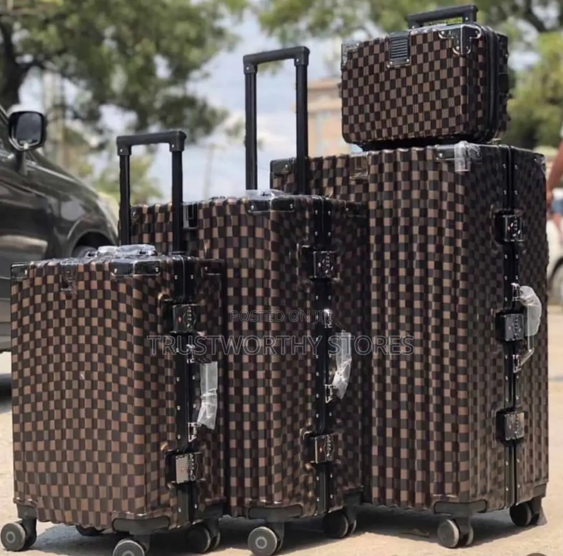 3 Piece Aluminum Vip Suitcase - Unbreakable