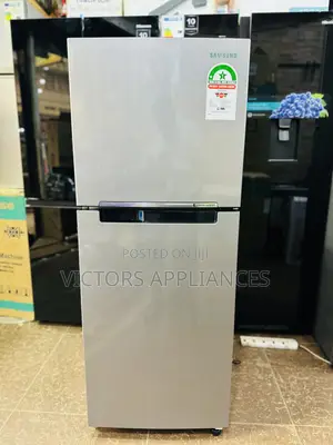 Photo - Samsung Refrigerator 260L Made in Vietnam