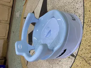 Kid Sitting Potty - Fahion Simple
