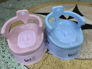 Kid Sitting Potty - Fahion Simple