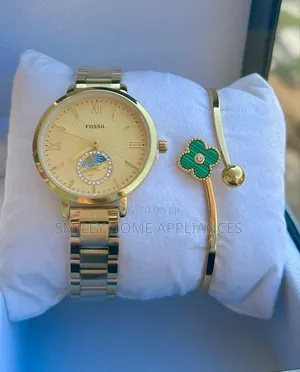 Original Fossil Women's Wrist Stylish Watch With a Bracelet