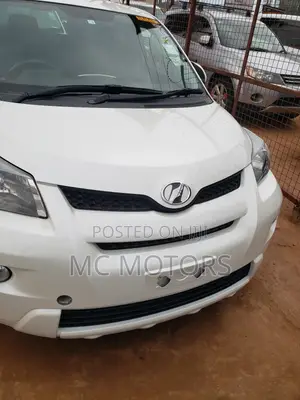 Toyota IST 2009 White