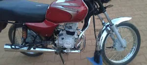 Bajaj Boxer 100 2024 Red