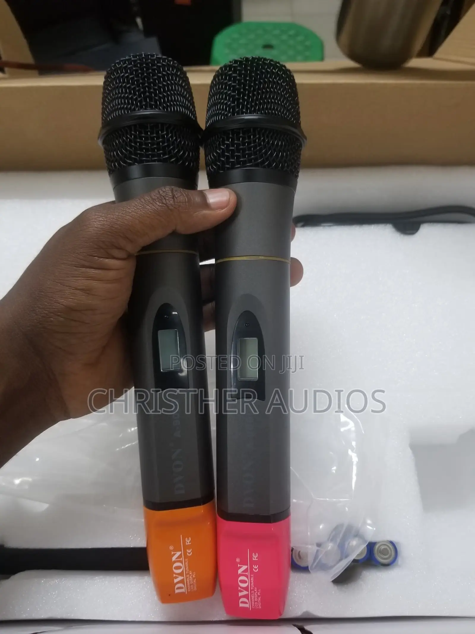 Dvon Wireless Microphones
