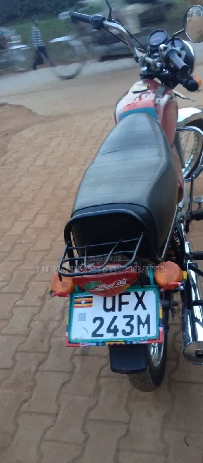 Bajaj Boxer 100 2024 Red