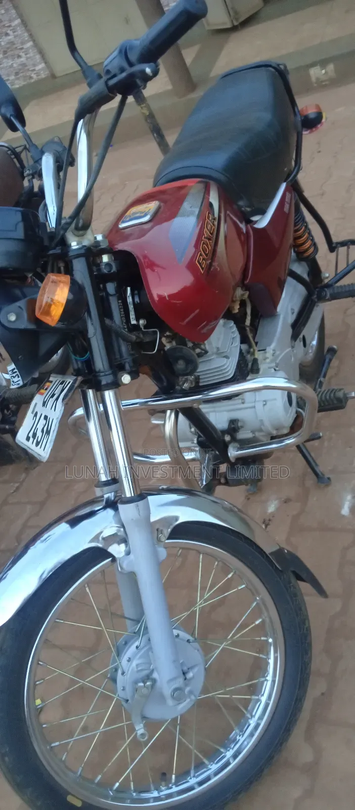 Bajaj Boxer 100 2024 Red