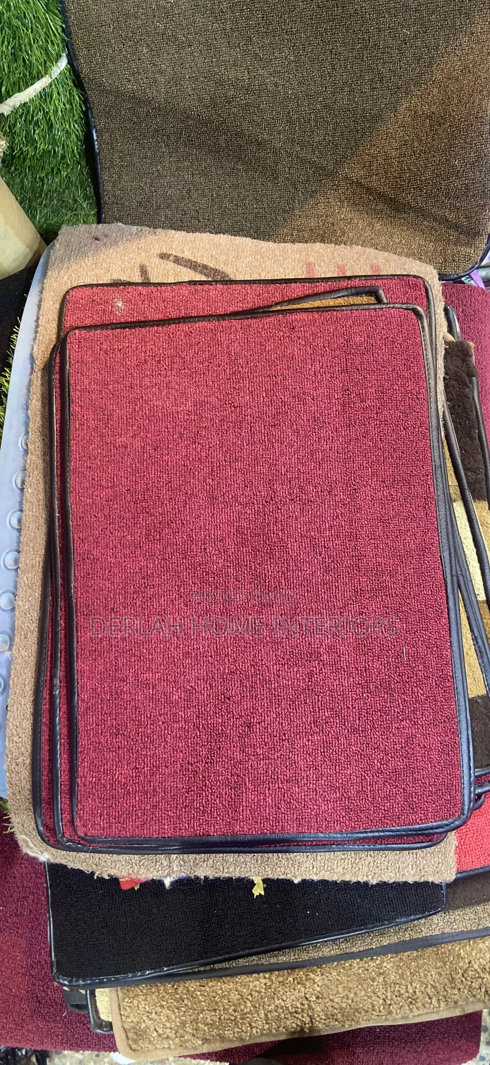 Doormat in Maroon