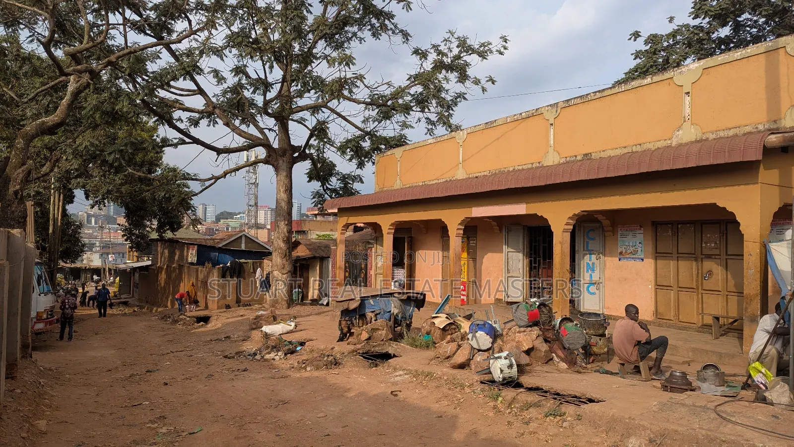 100 by 100 for Sale at Mengo Kisenyi