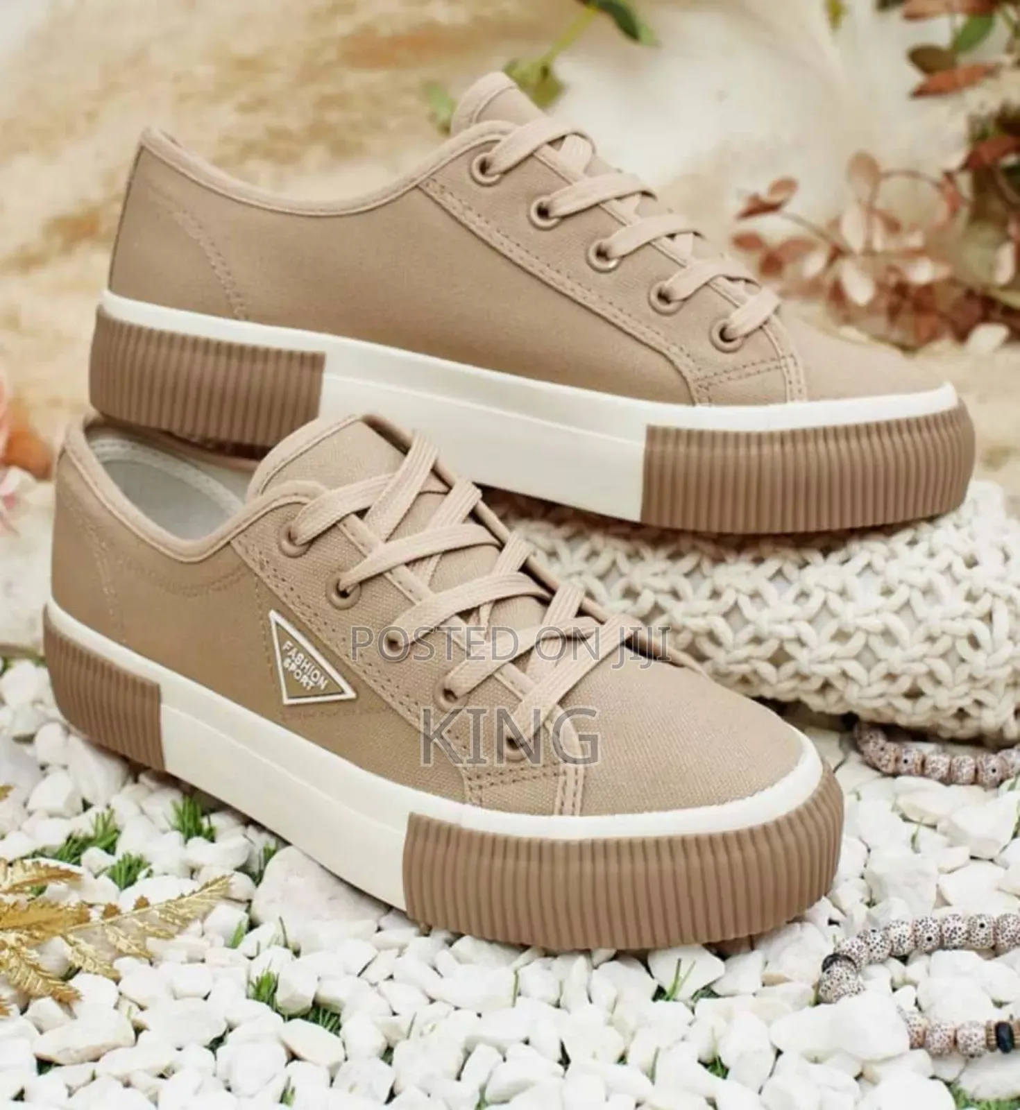 Proven Ladies Sneakers