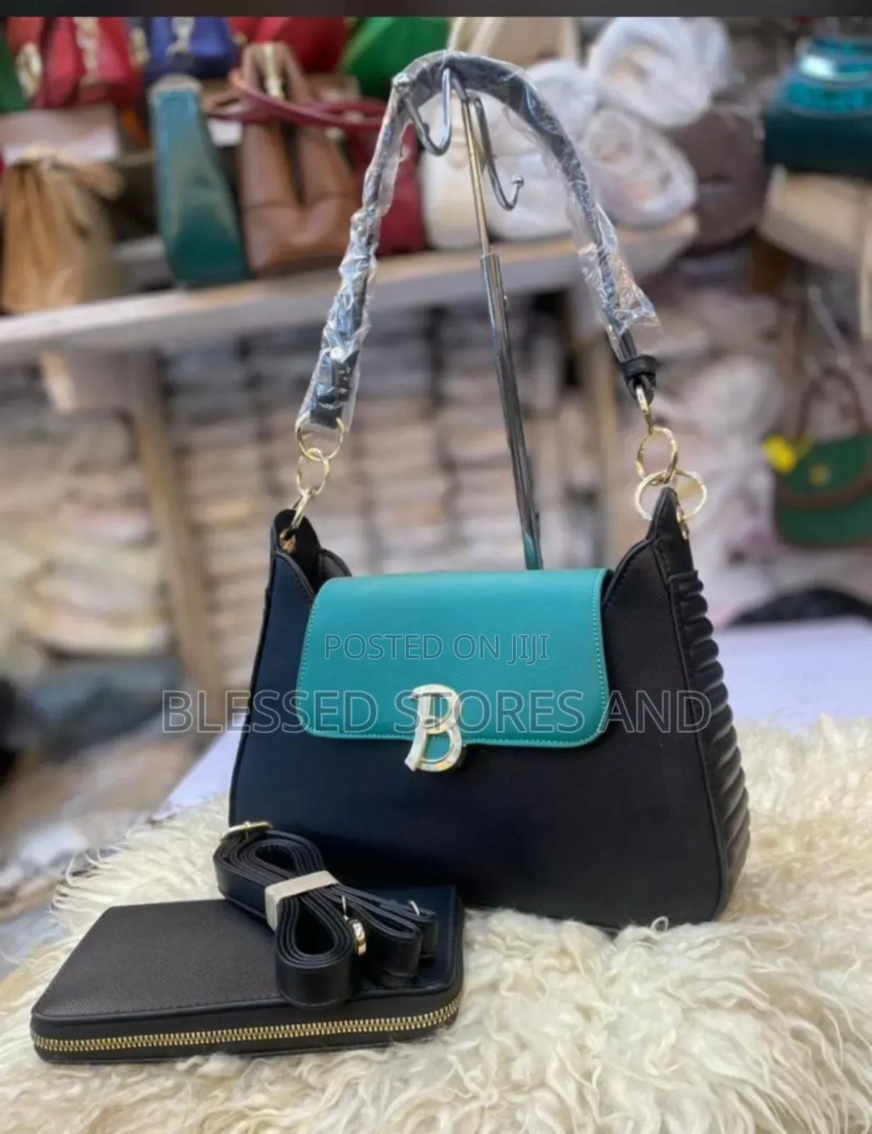 Elegant and Classy Ladies Hand Bags
