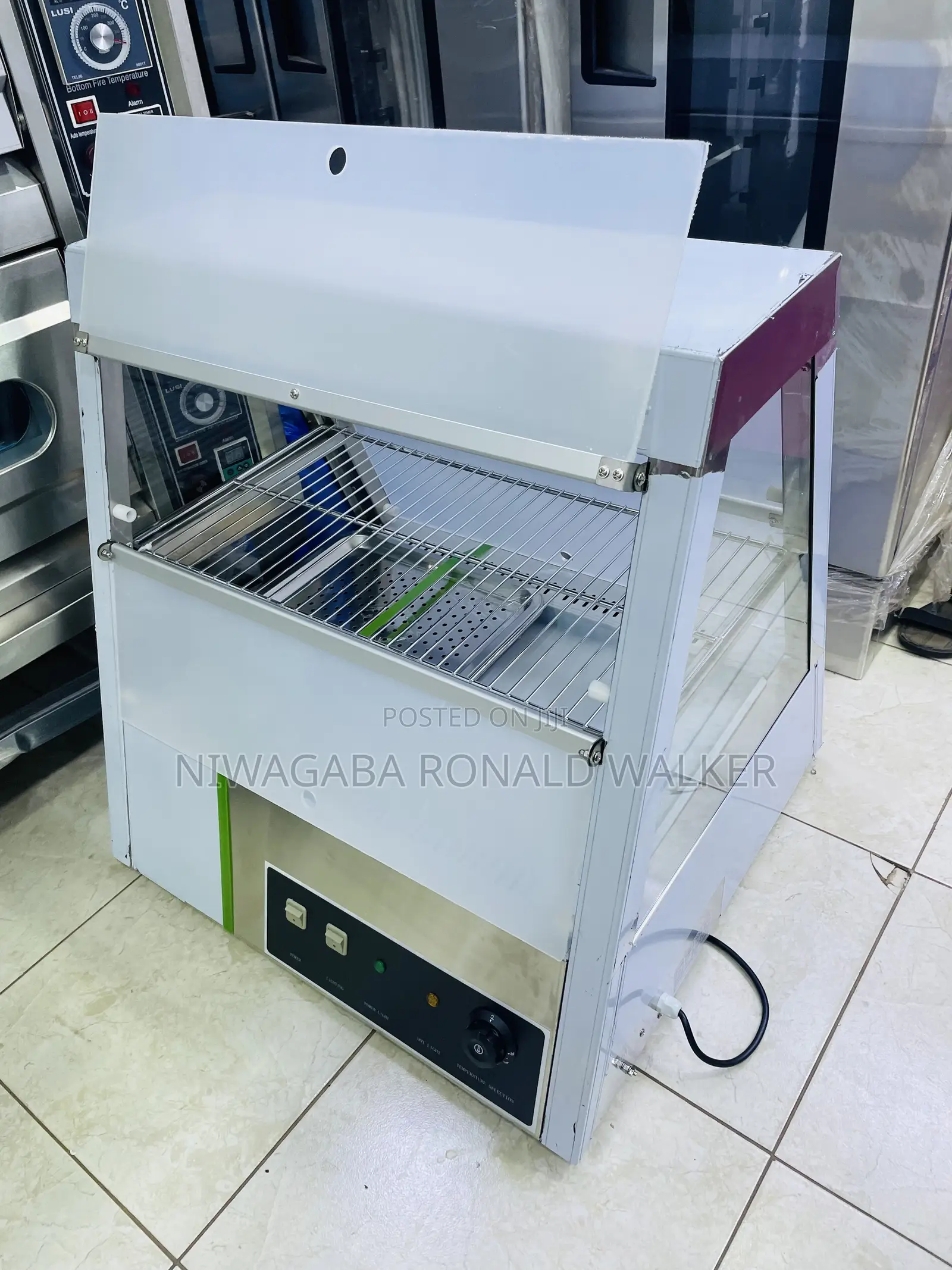 Triangular Food Display Warmer HW-2*2