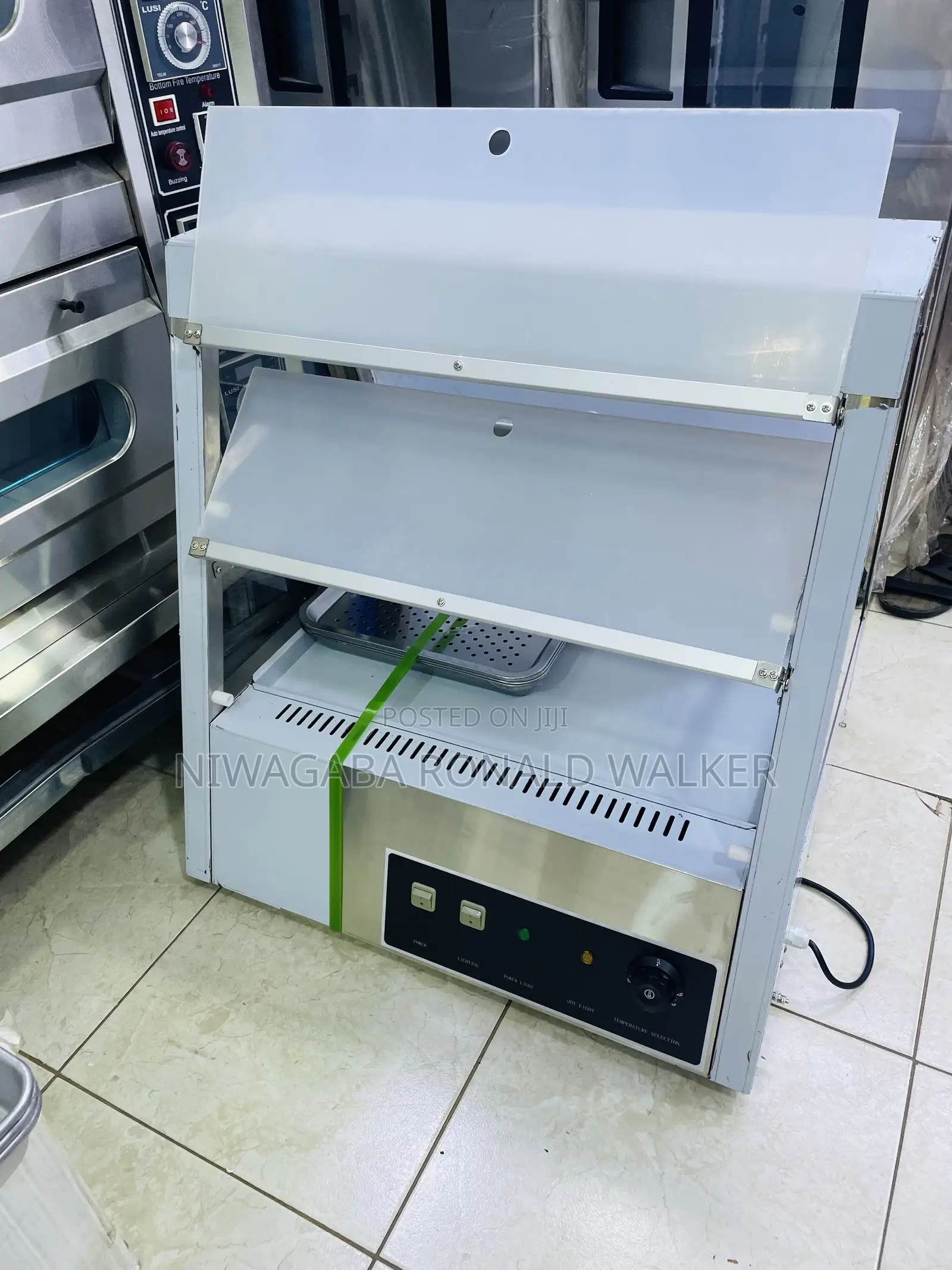 Triangular Food Display Warmer HW-2*2
