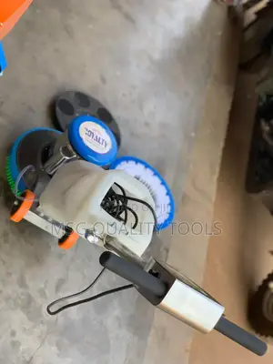Floor Scrubbing Machine