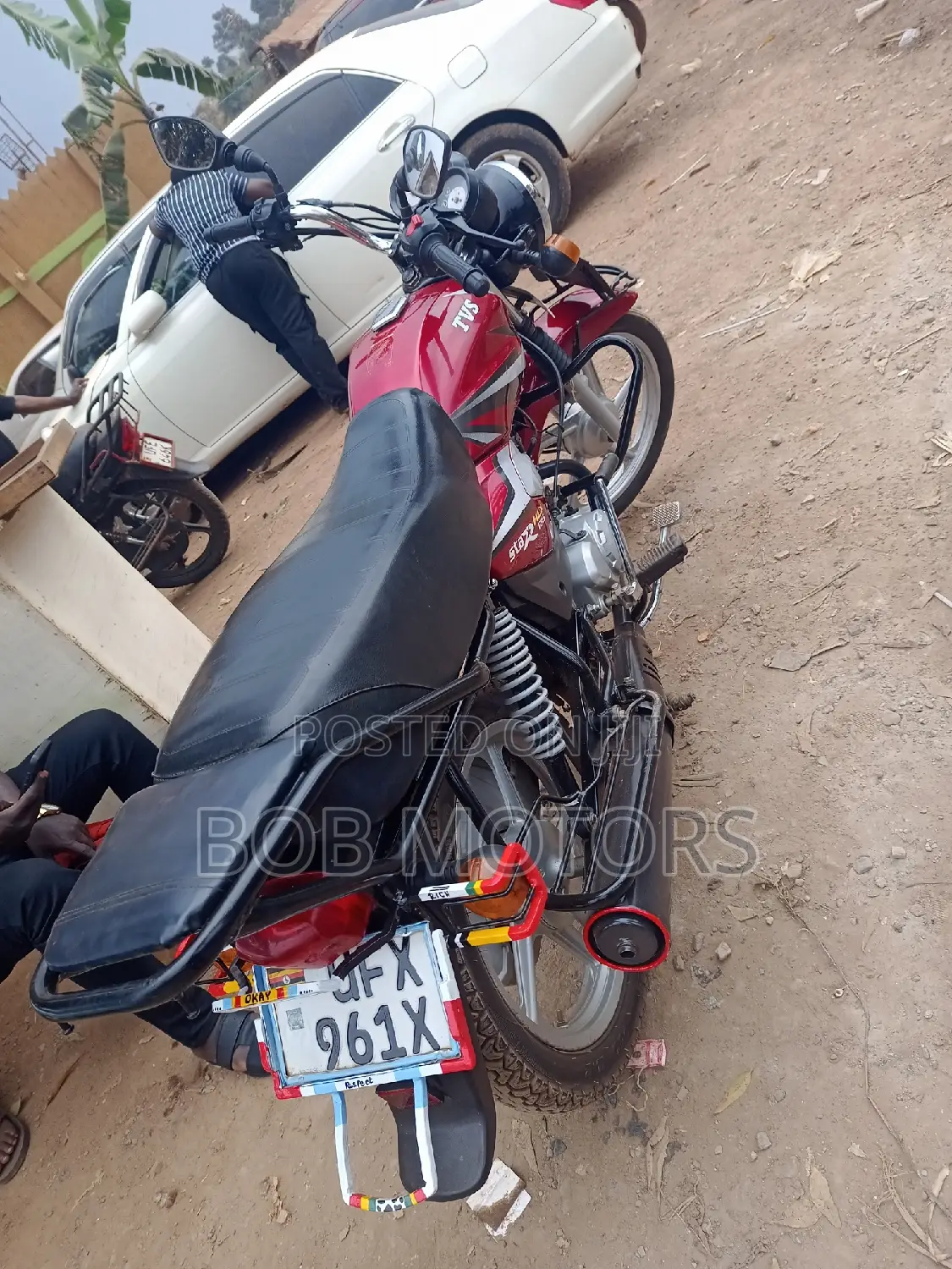 TVS HLX 125 2024 Red