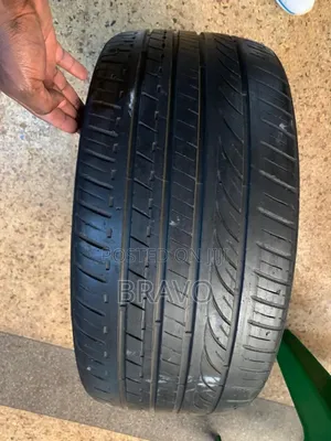 255/35r20 Used Tire Good Condition