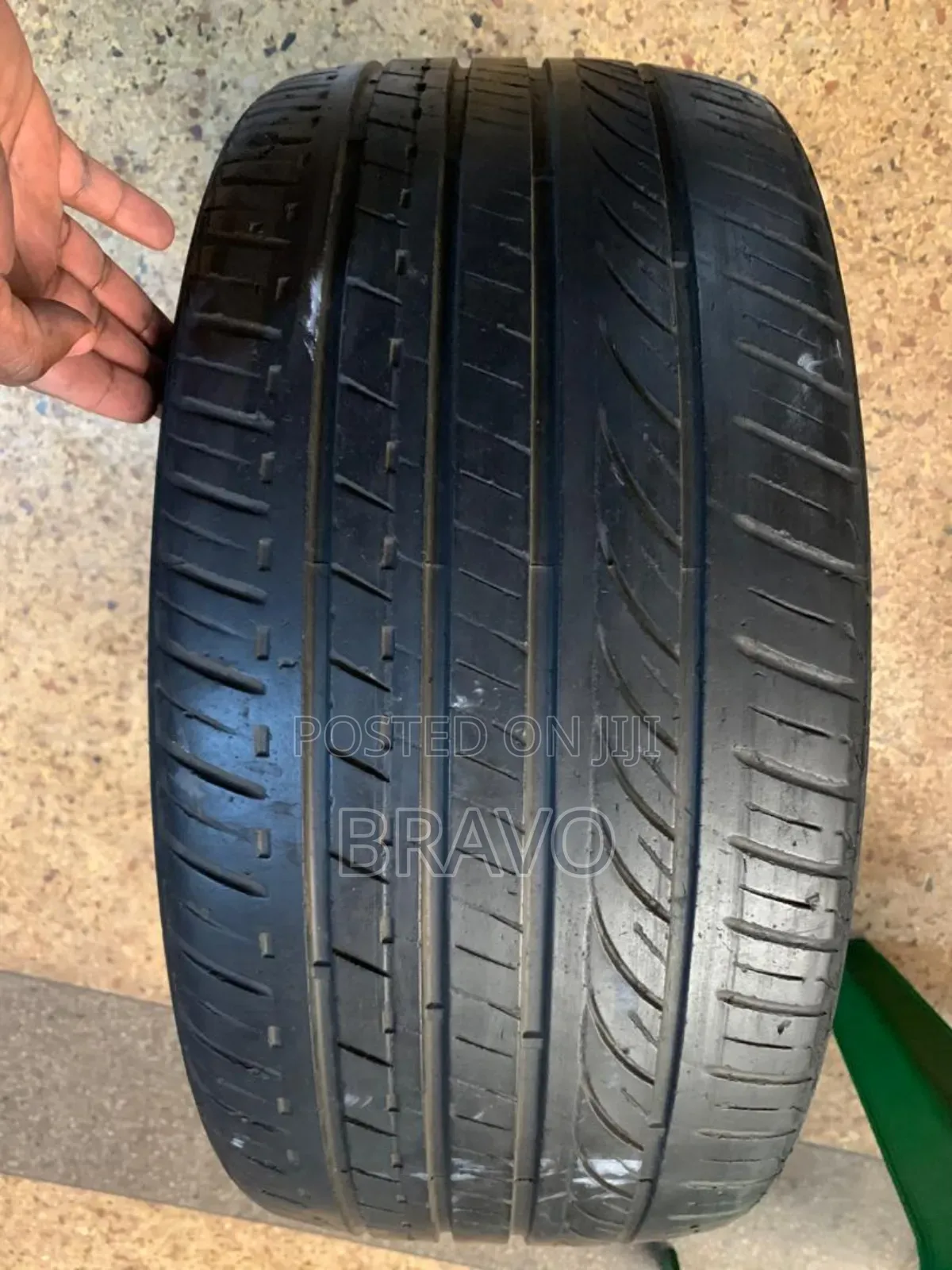 255/35r20 Used Tire Good Condition