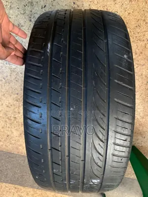 255/35r20 Used Tire Good Condition