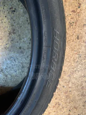 255/35r20 Used Tire Good Condition