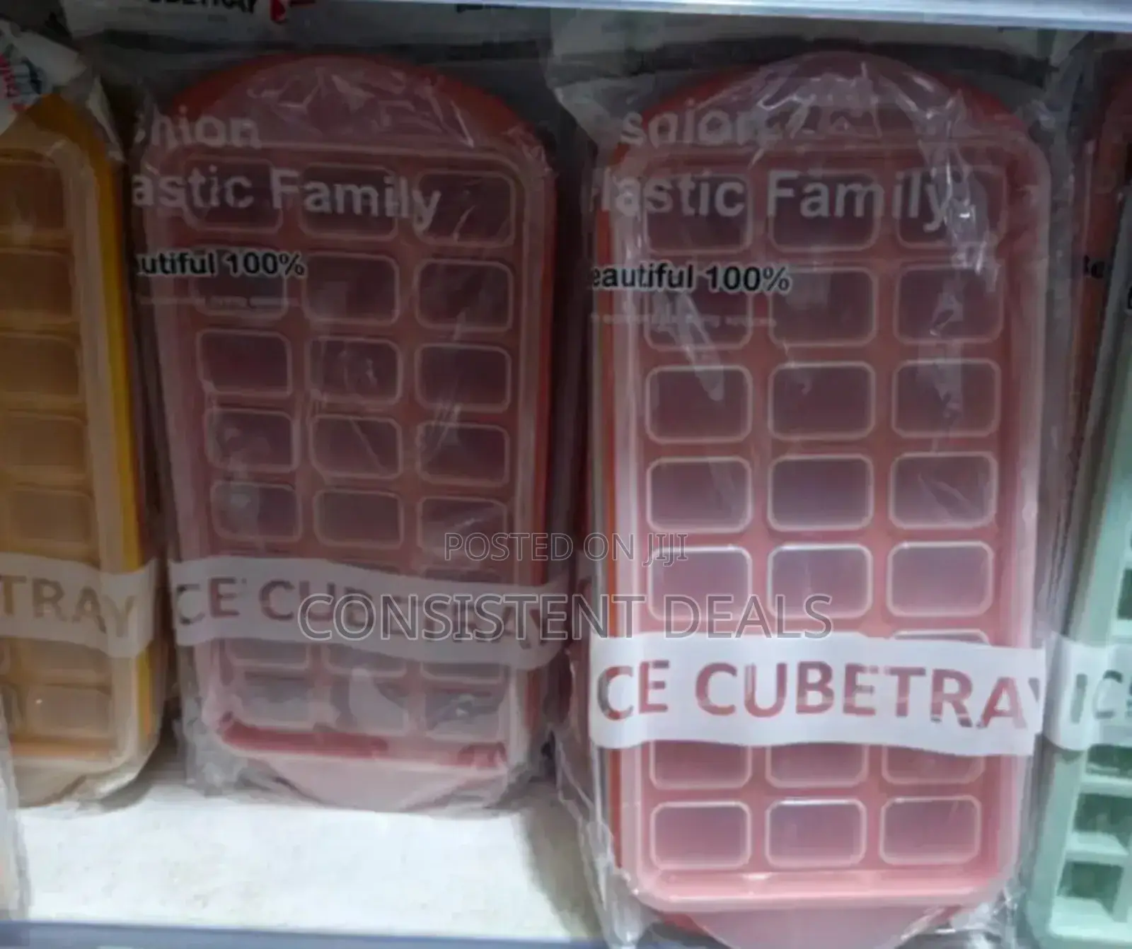 Ice Cube Tray With Cover