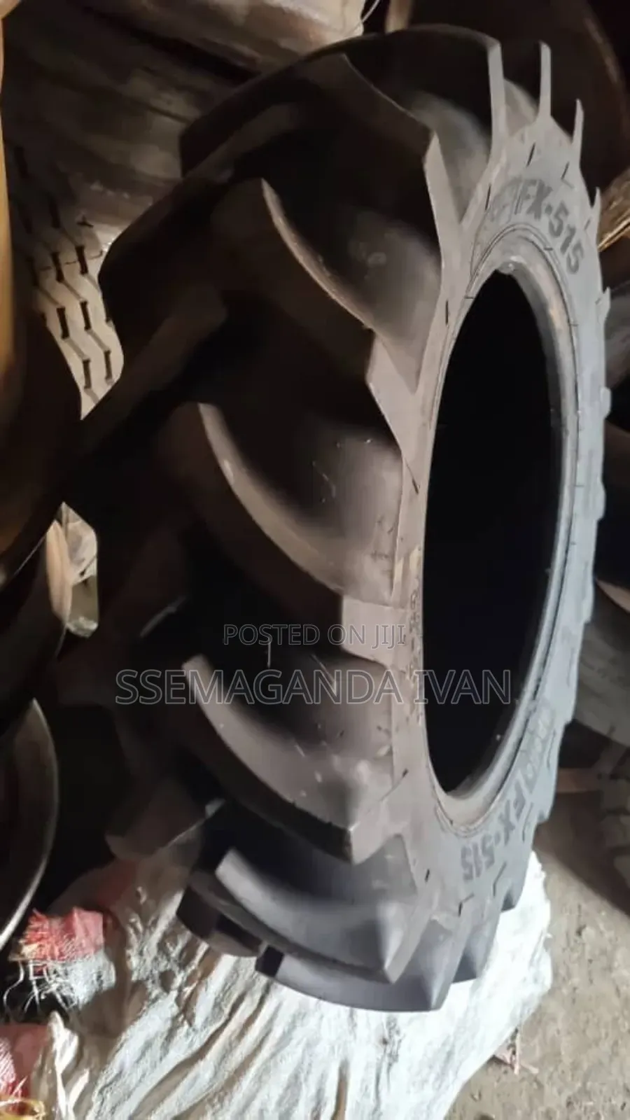 11.2r24 Used Appollo Tyre(Mudgrip)