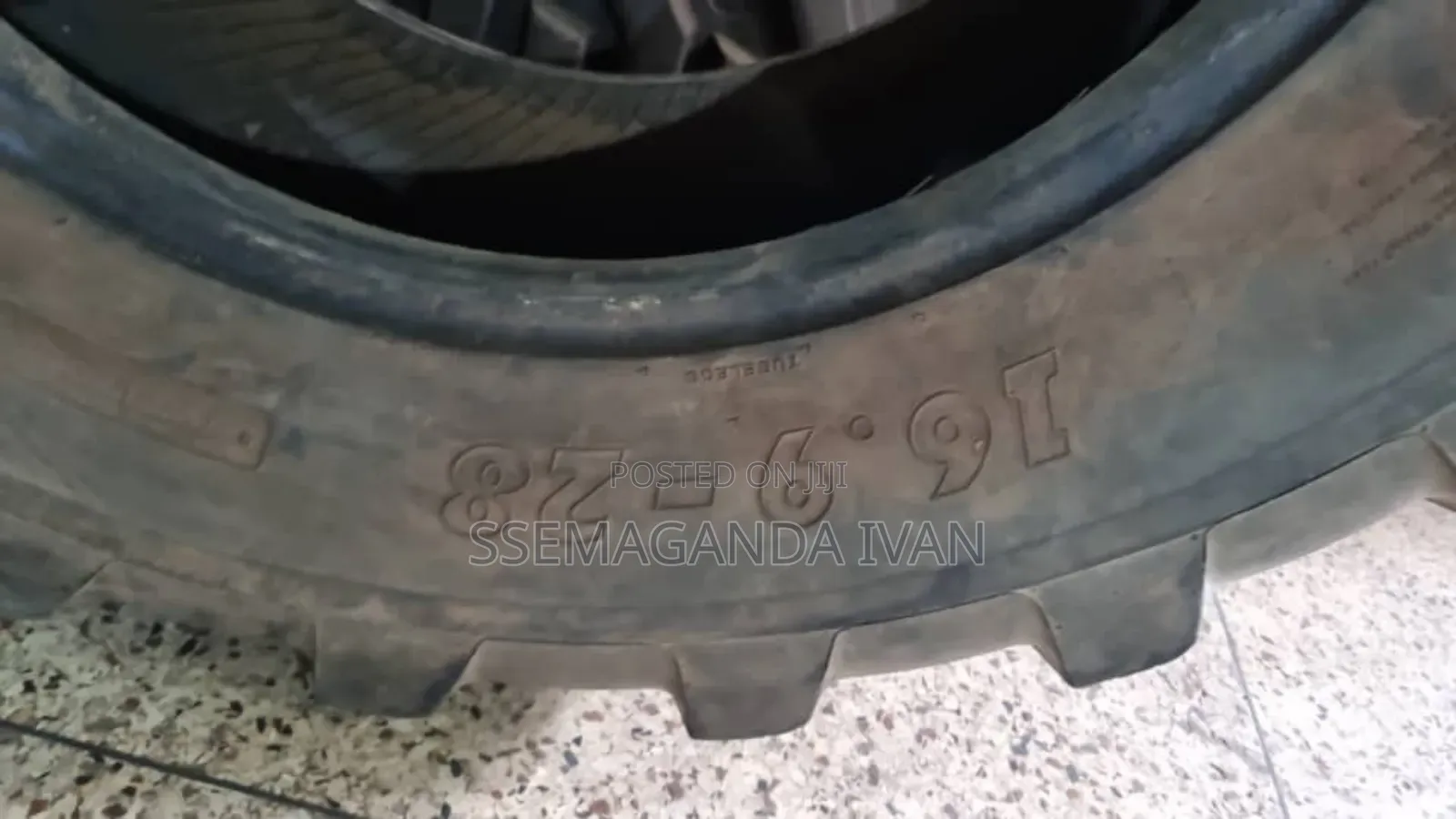 16.9r28 Used Tyre for Tractor BKT