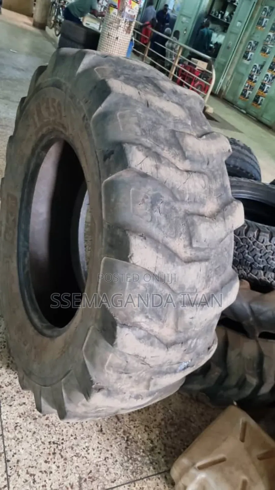 16.9r28 Used Tyre for Tractor BKT