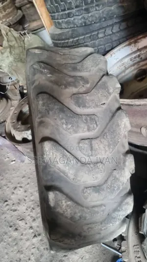 12.5/80r18 12 Ply Rating Used Tyres