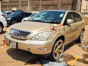 Toyota Harrier 2.4 2012 Gold