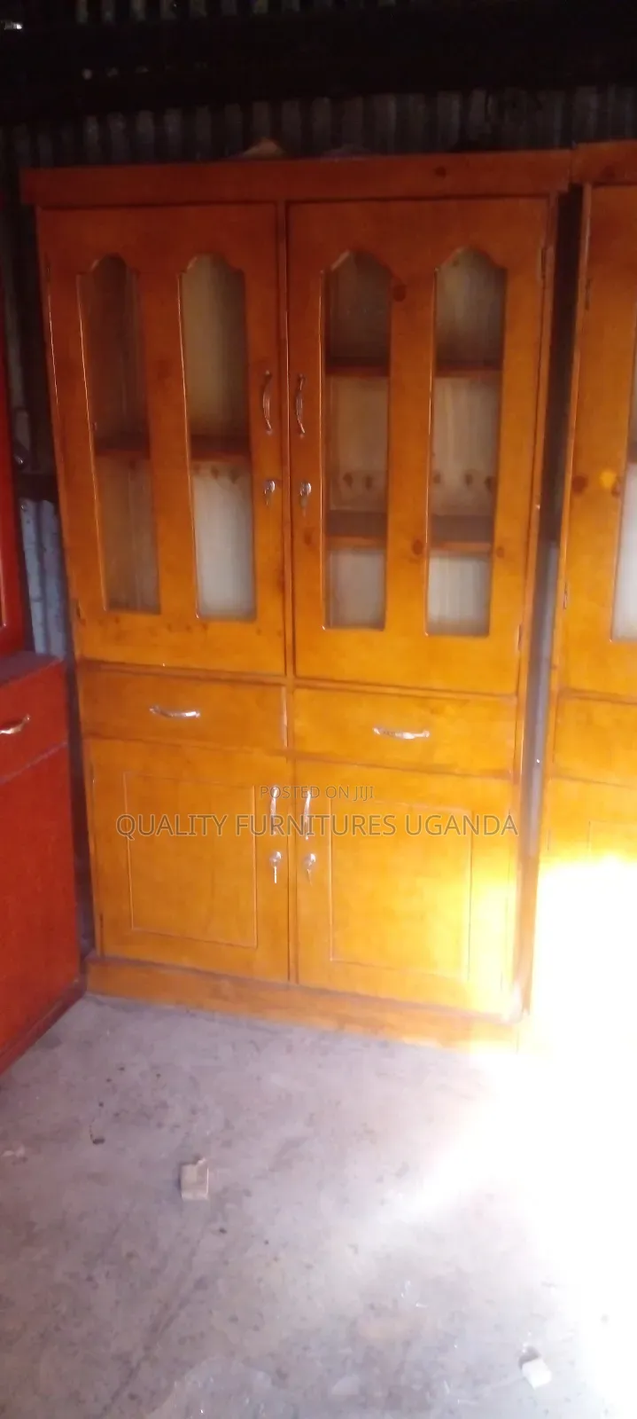 Double Door Side Board