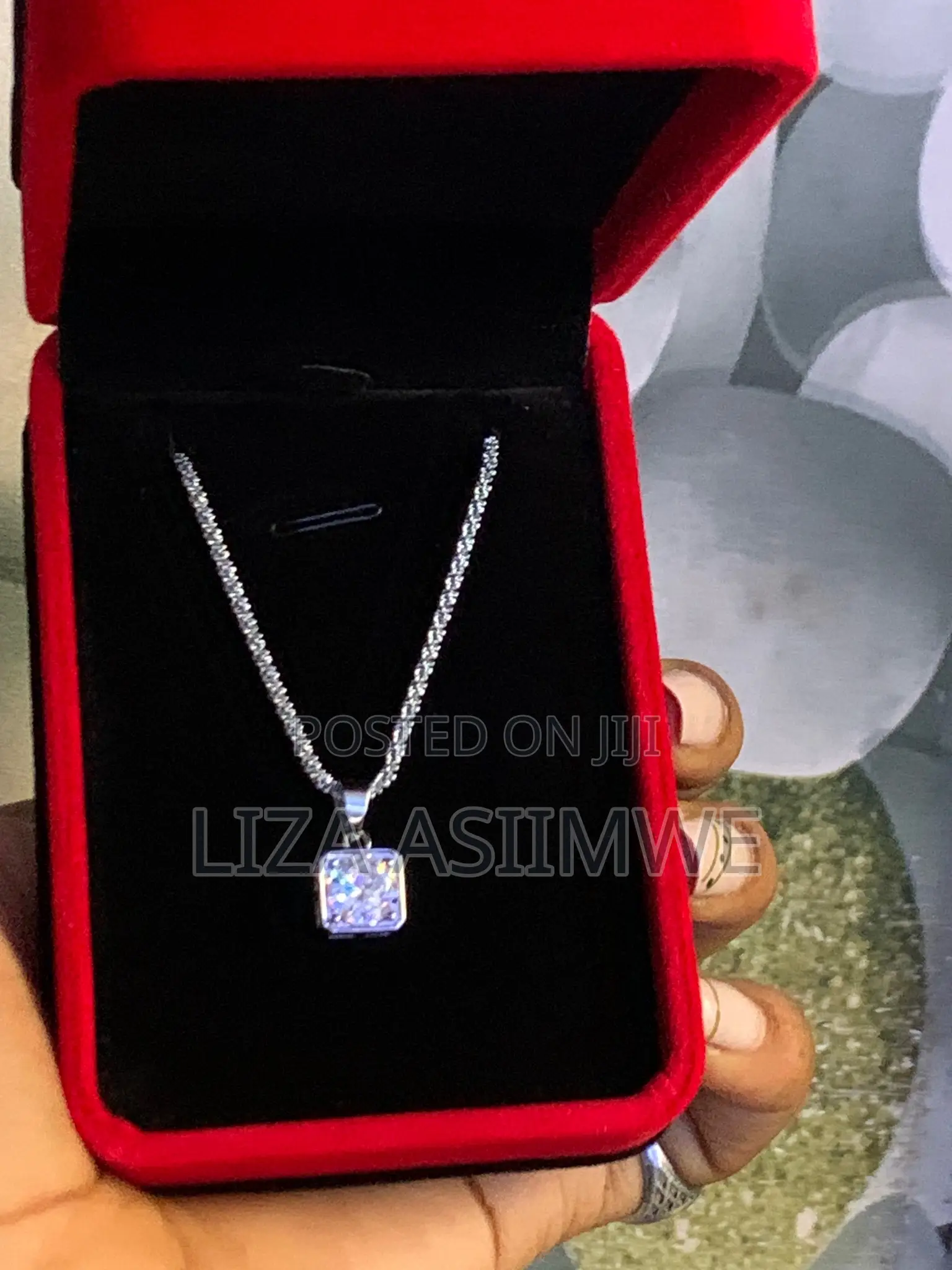 Lady’S Simple Square Moissanite Princess Necklace