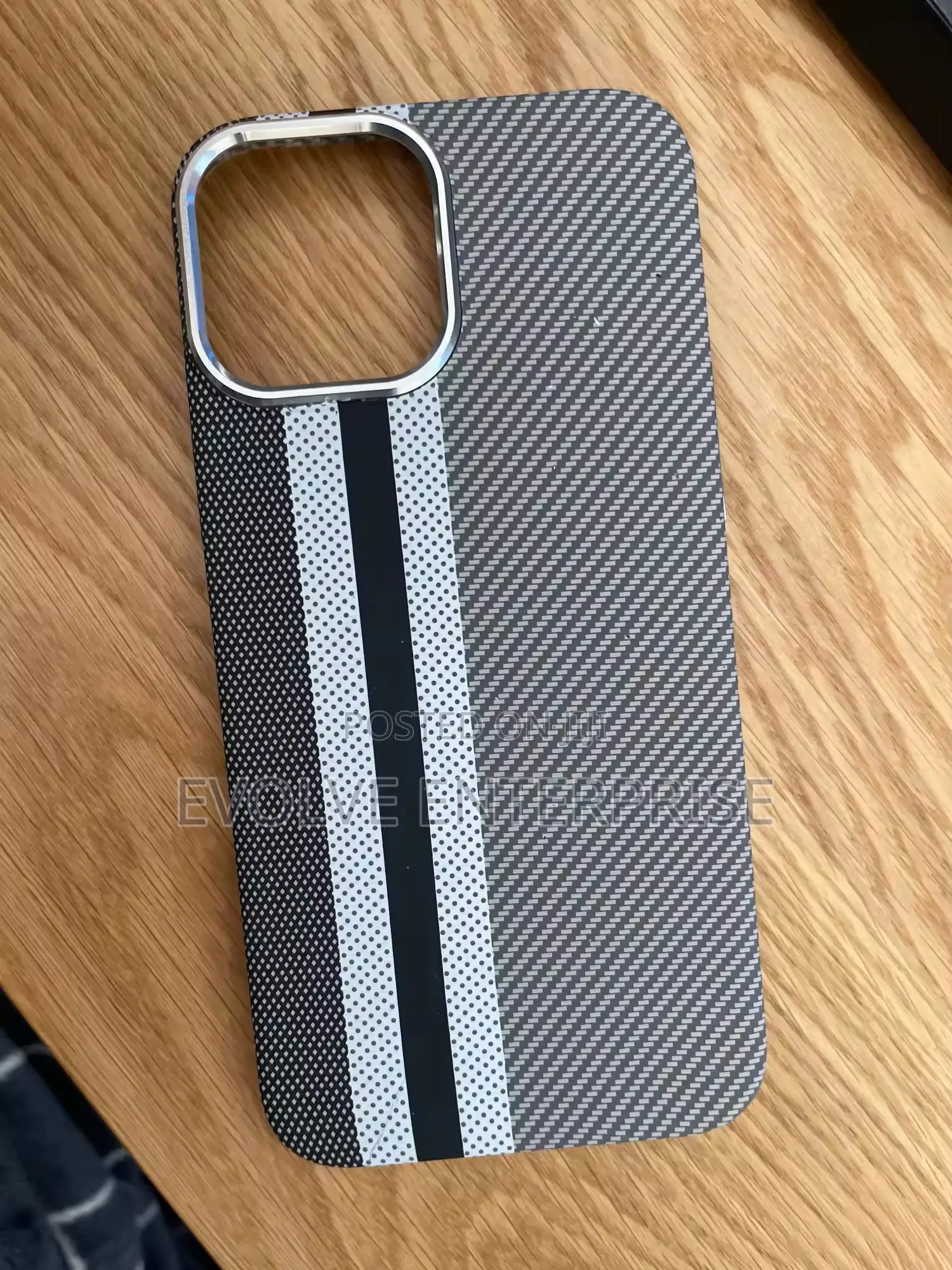 Kevlar Carbon Fiber Magsafe Case for iPhone 16 Pro Max