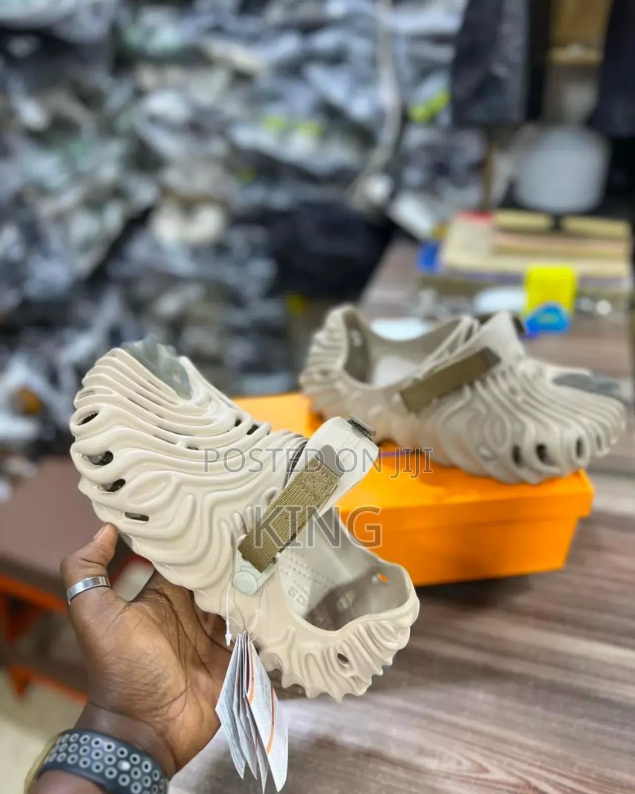 Alpha Polex Salehe Burberry Crocs