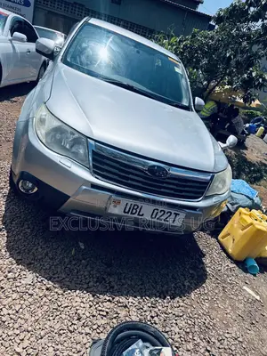 Photo - Subaru Forester 2008 White