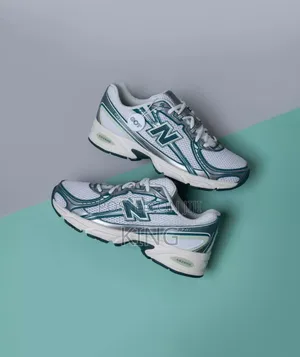 Loftus New Balance 740